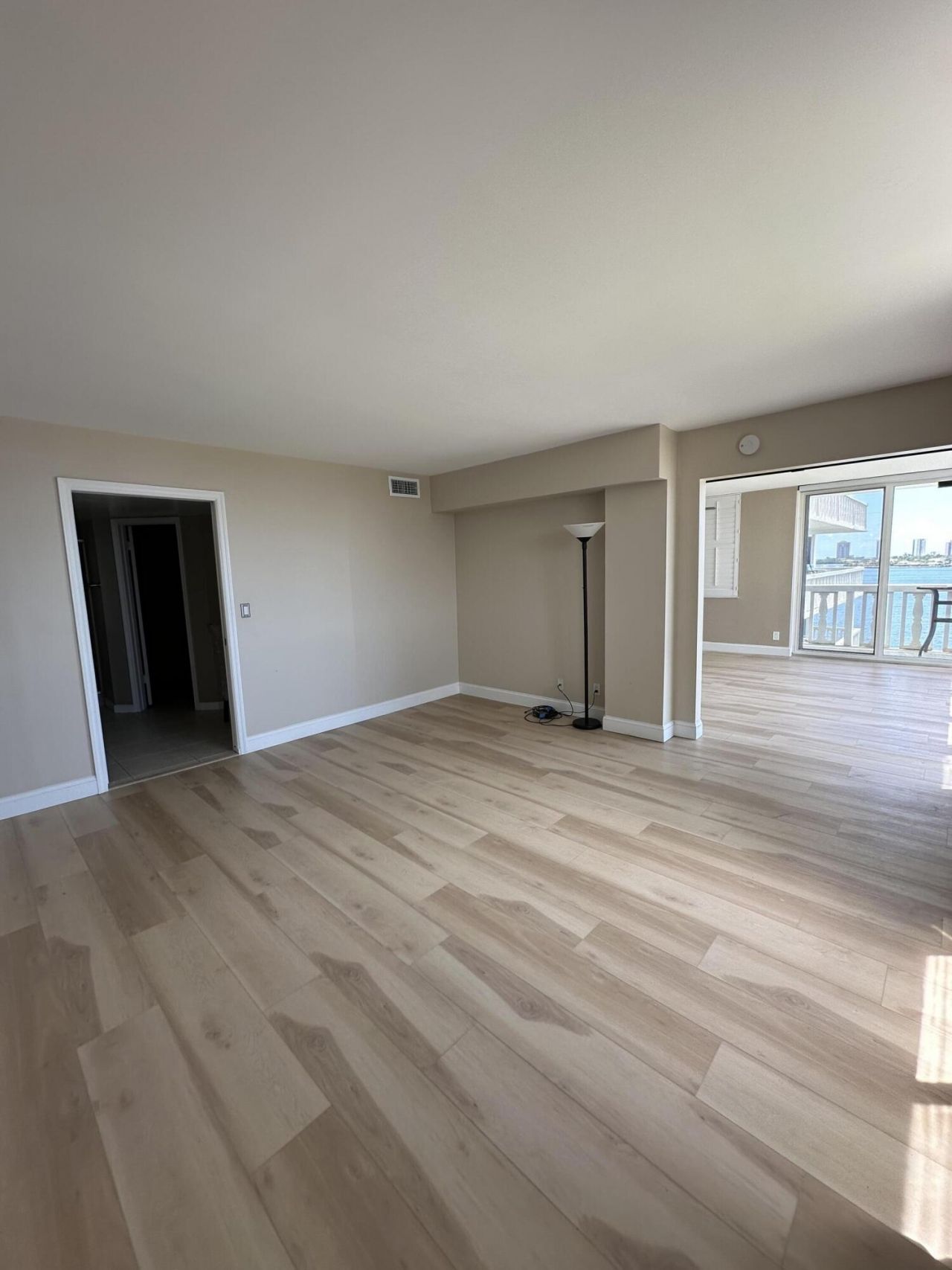 301 Lake Shore Drive, Unit 708, Lake Park, FL 33403 Photo