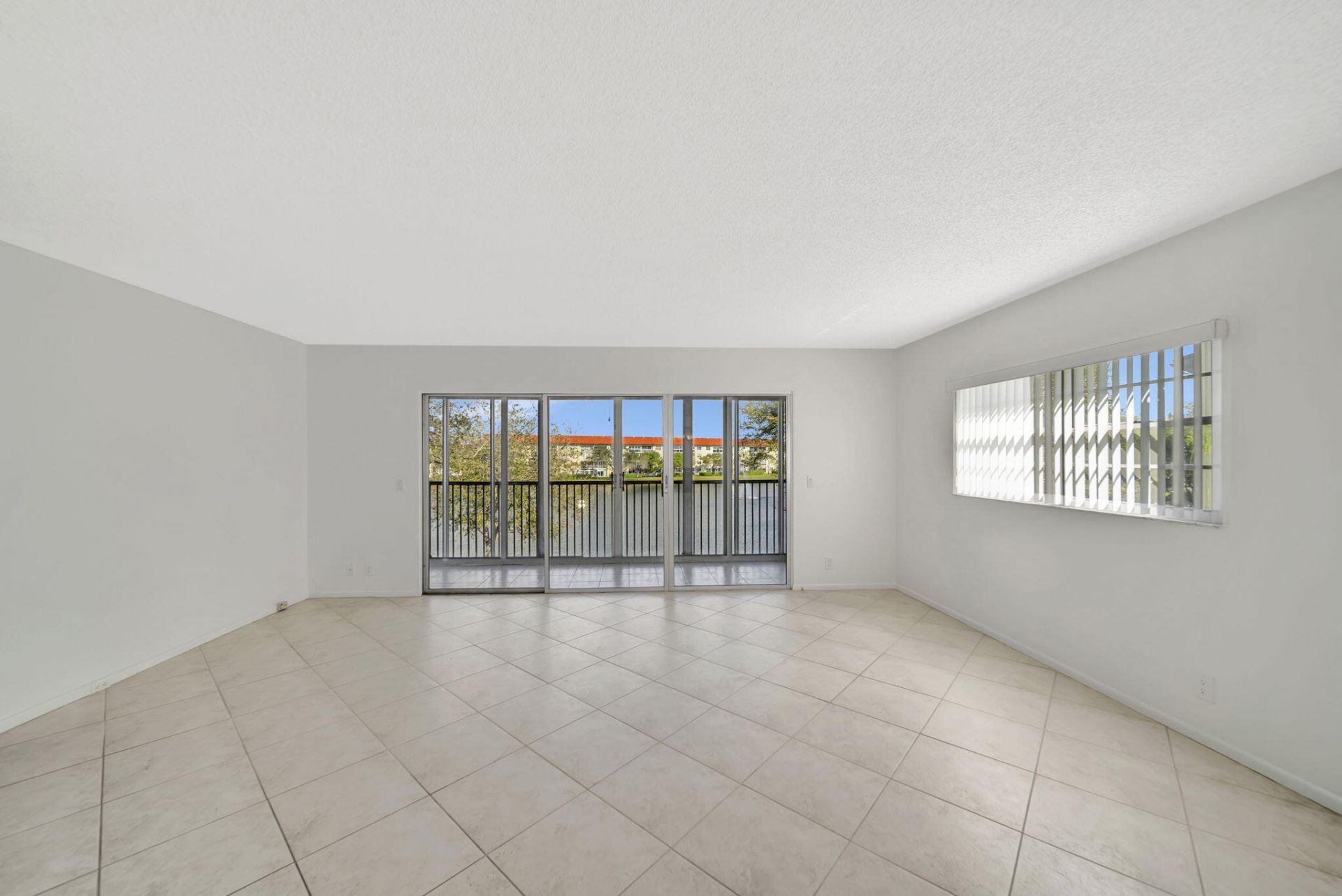 13001 SW 15th Court, Unit 312t, Pembroke Pines, FL 33027 Photo