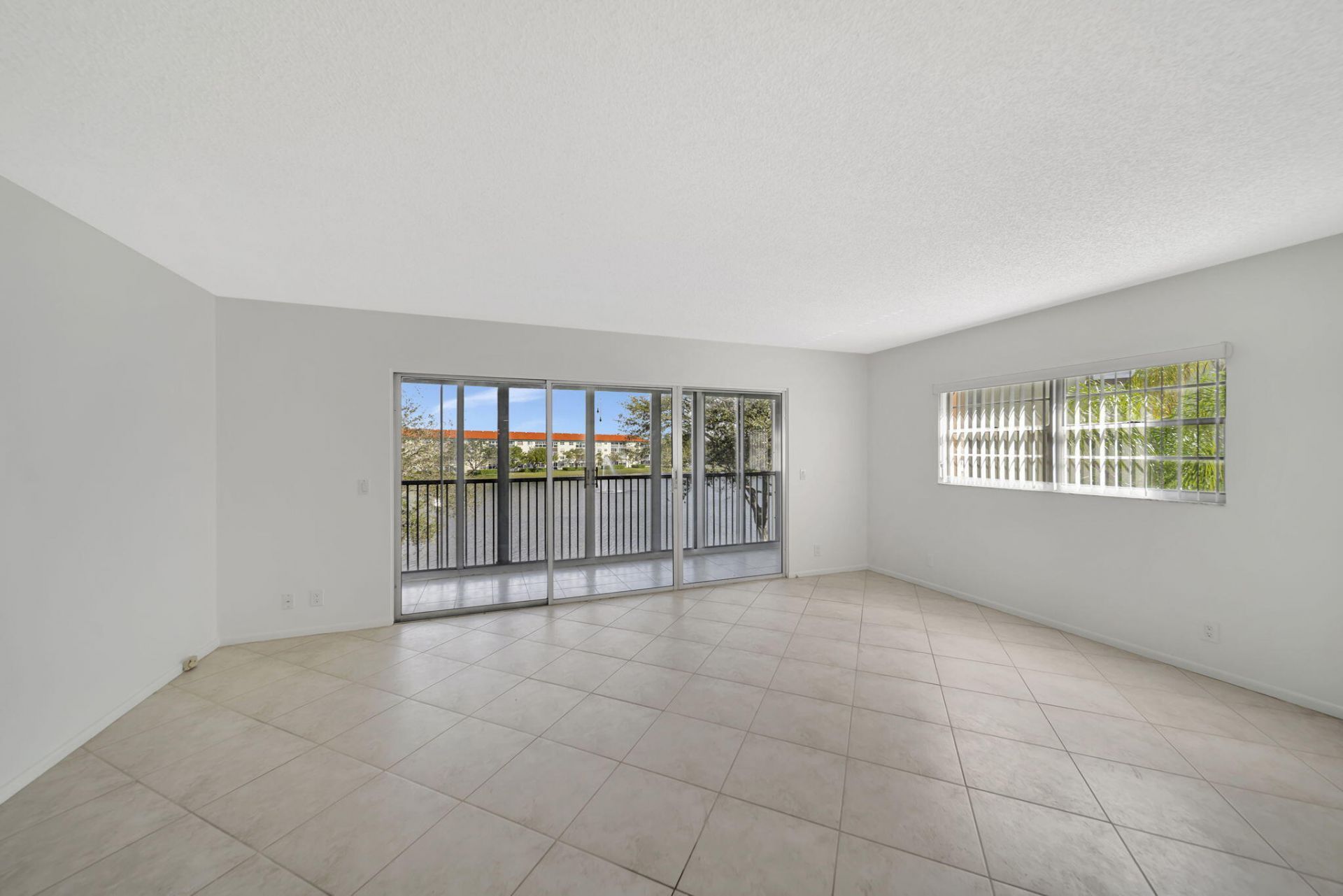 13001 SW 15th Court, Unit 312t, Pembroke Pines, FL 33027 Photo