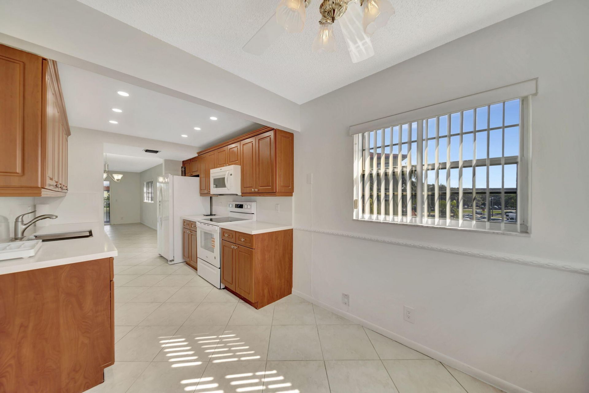 13001 SW 15th Court, Unit 312t, Pembroke Pines, FL 33027 Photo