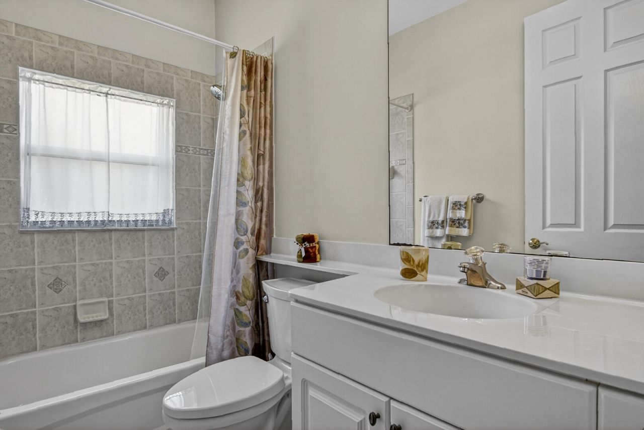 376 NW Shoreview Drive, Port Saint Lucie, FL 34986 Photo