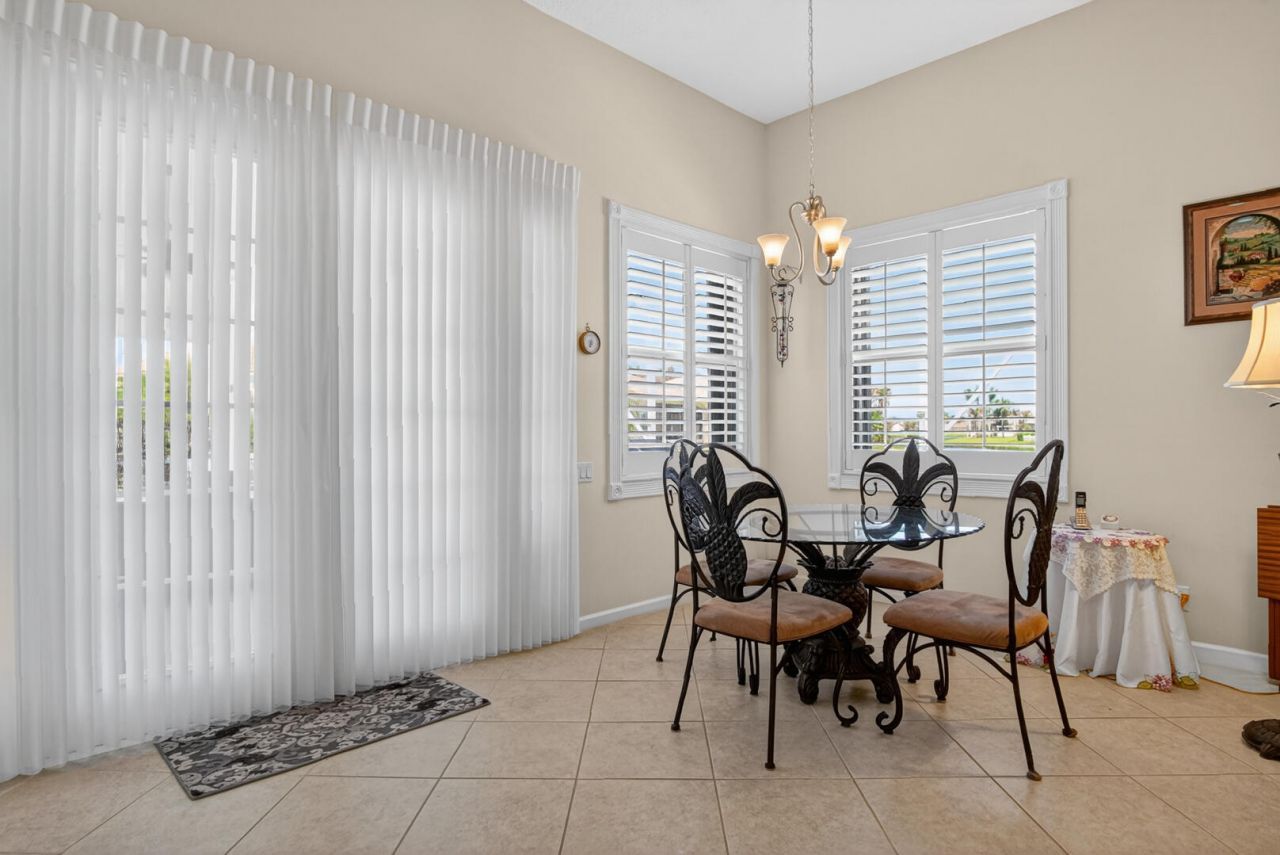 376 NW Shoreview Drive, Port Saint Lucie, FL 34986 Photo