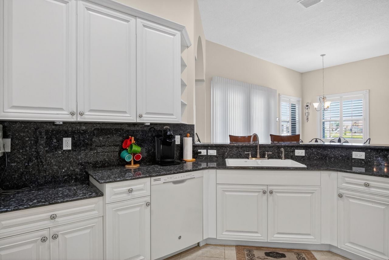 376 NW Shoreview Drive, Port Saint Lucie, FL 34986 Photo