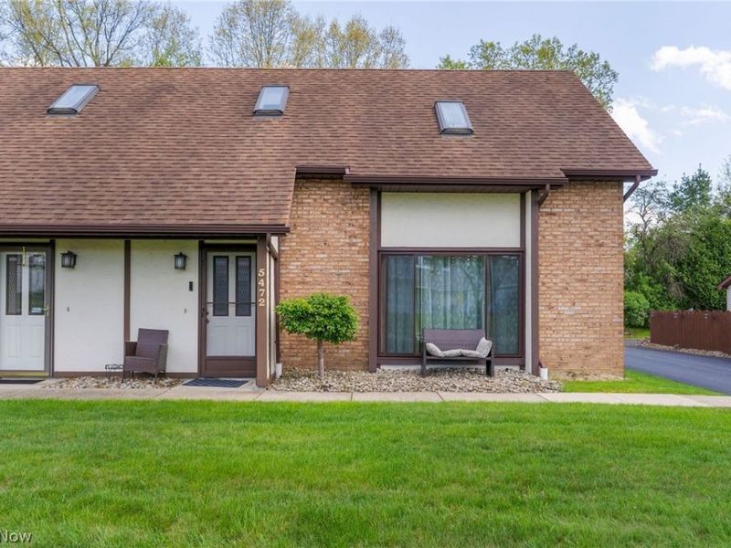5472 Callaway Circle, Unit #2, Youngstown, OH 44515 Photo 2