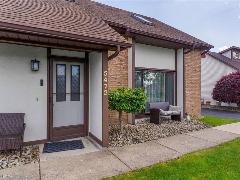 5472 Callaway Circle, Unit #2, Youngstown, OH 44515 Photo 3