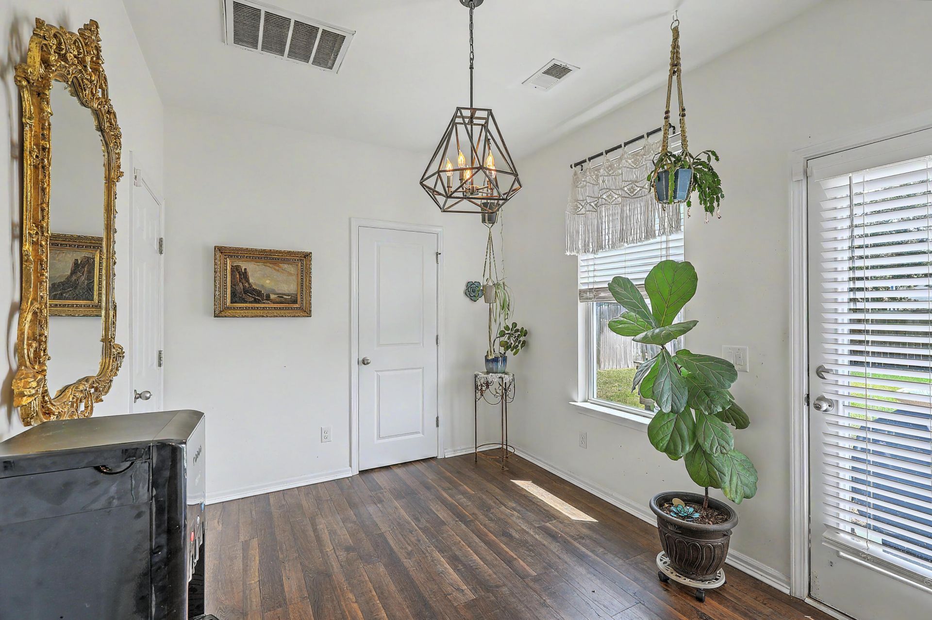 256 Oglethorpe Circle Photo 12