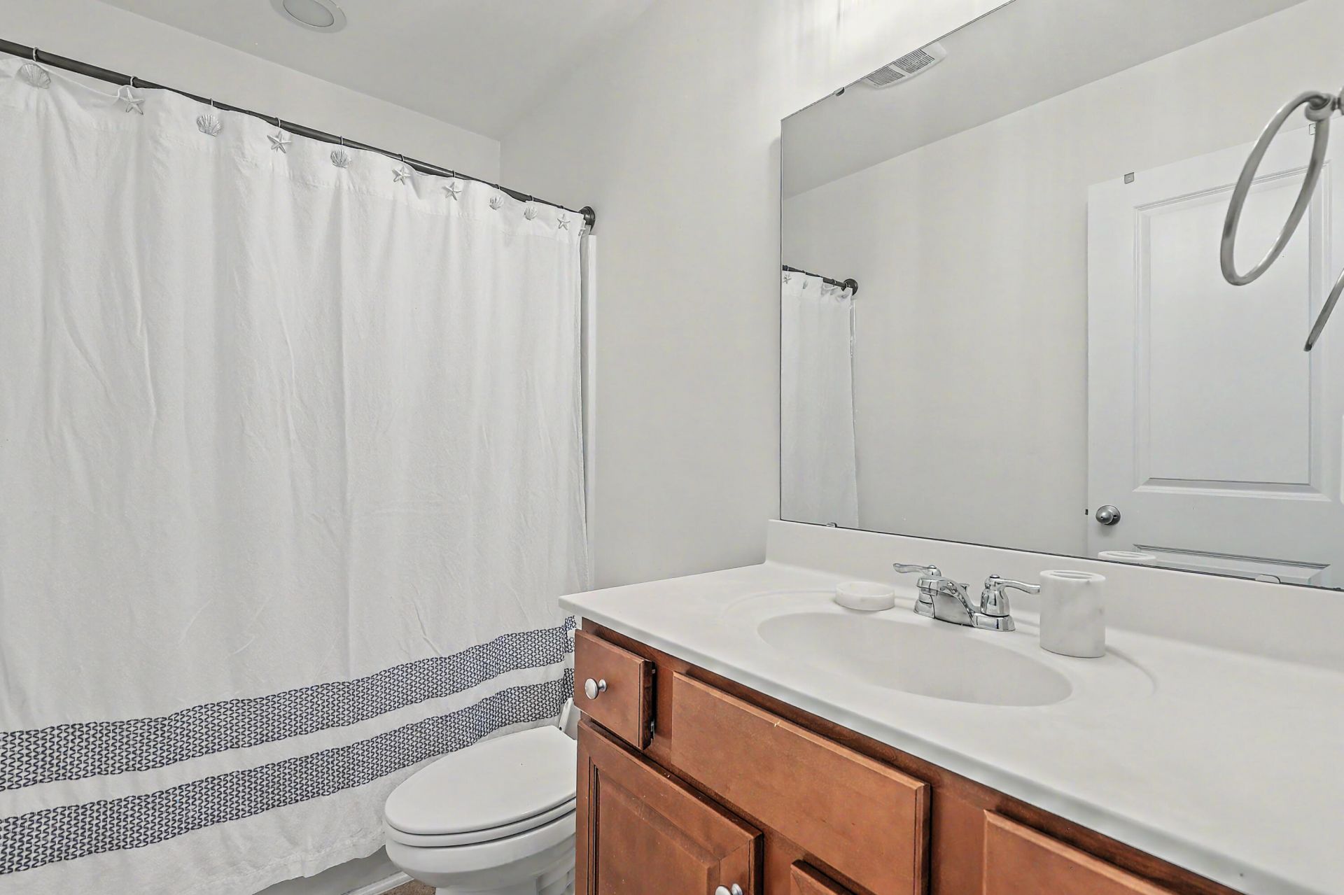 256 Oglethorpe Circle Photo 17