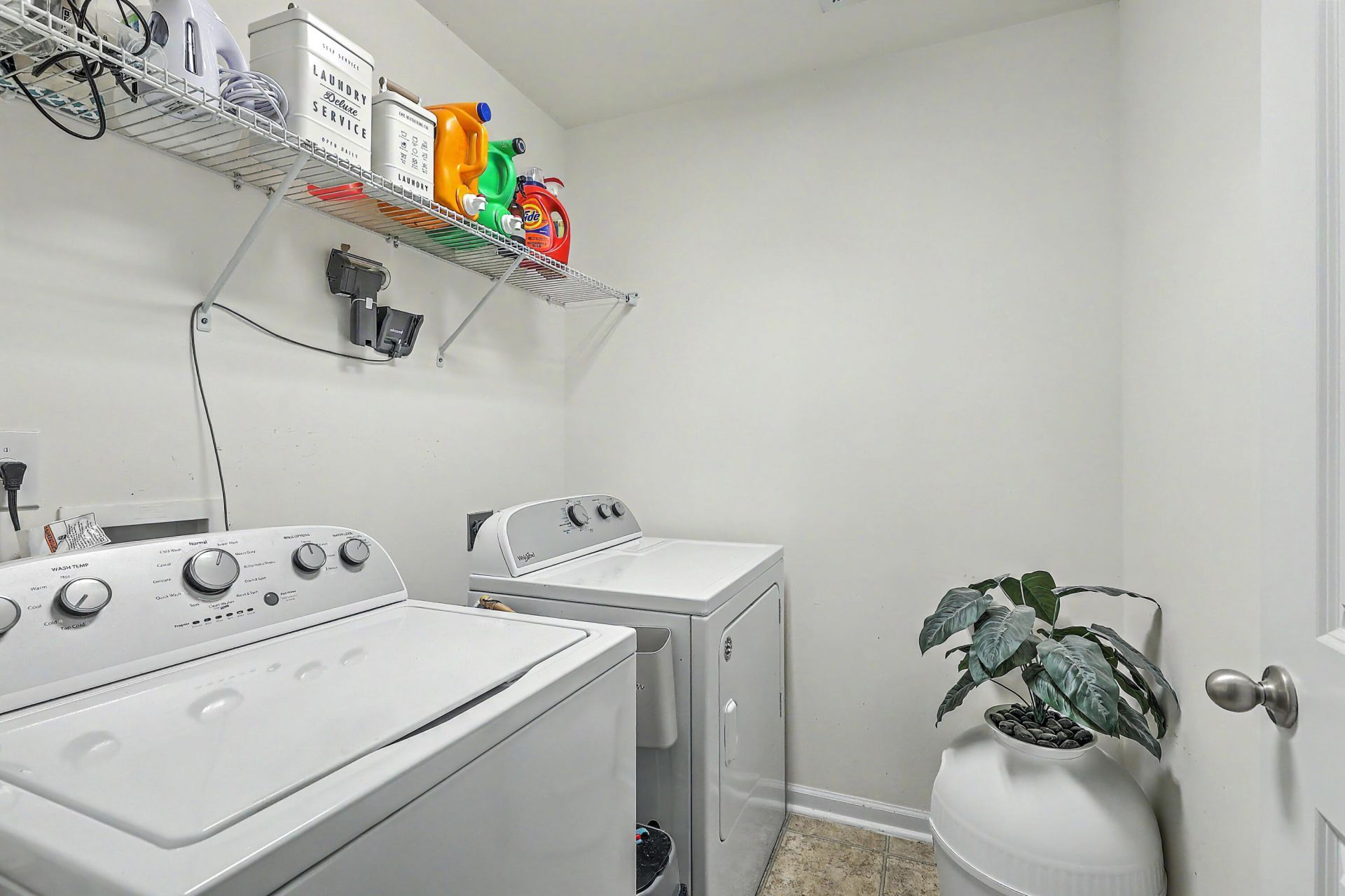 256 Oglethorpe Circle Photo 19