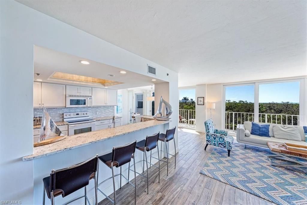 6361 Pelican Bay Blvd, Unit 305, Naples, FL 34108 Photo