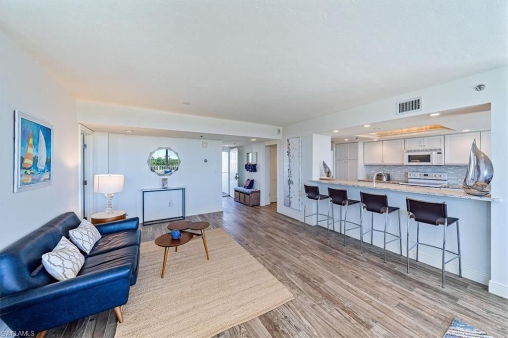 6361 Pelican Bay Blvd, Unit 305, Naples, FL 34108 Photo
