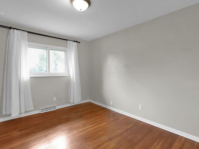 5371 Poplarwood Road , Columbus, OH 43229 Photo 12