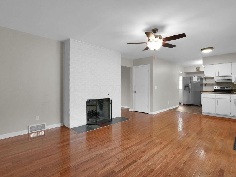 5371 Poplarwood Road , Columbus, OH 43229 Photo 5