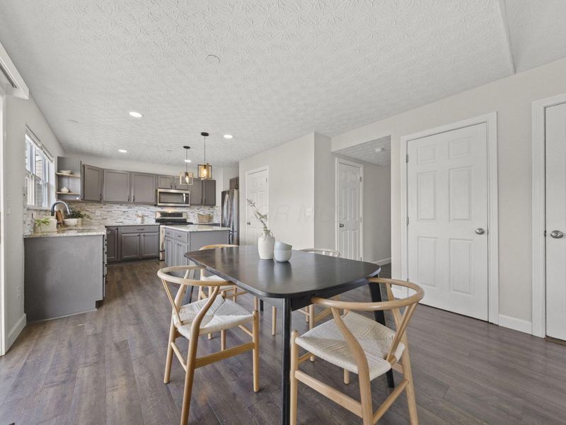 6987 Granite Falls Drive , Blacklick, OH 43004 Photo 6