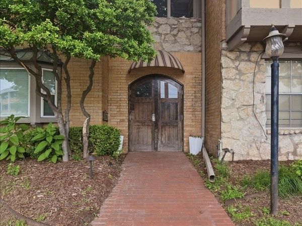 1107 E 45th Place S, Unit SU18, Tulsa, OK 74105