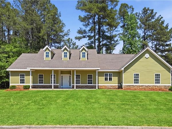 8 Landcaster Place , Oxford, GA 30054