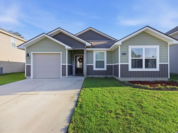 12432 Orchid Ln, Walker, LA 70785