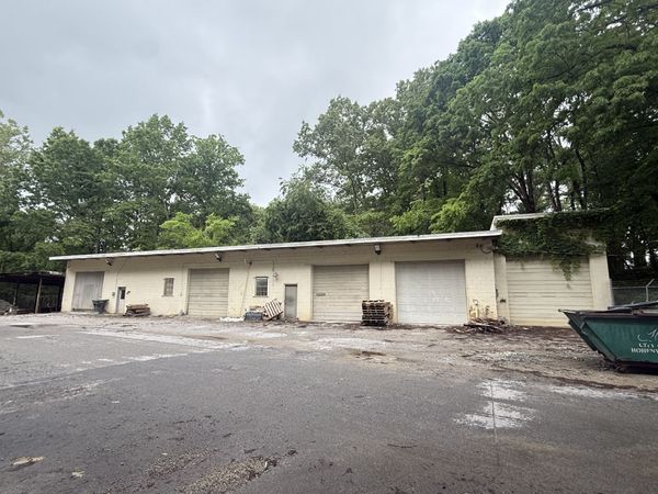 509 W 2nd Ave , Hohenwald, TN 38462