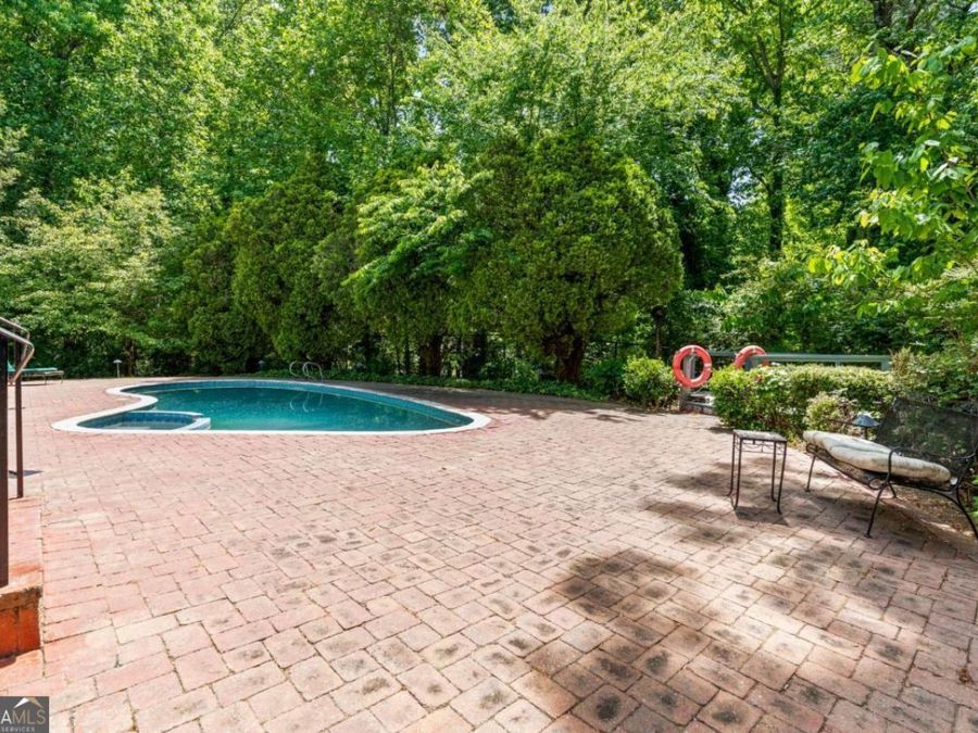 Property Image 32