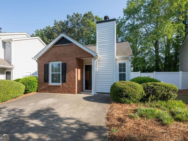 207 Daventry Way, Woodstock, GA 30188