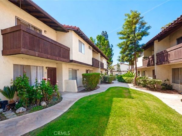 1077 S Santo Antonio Drive, Unit 45, Colton, CA 92324