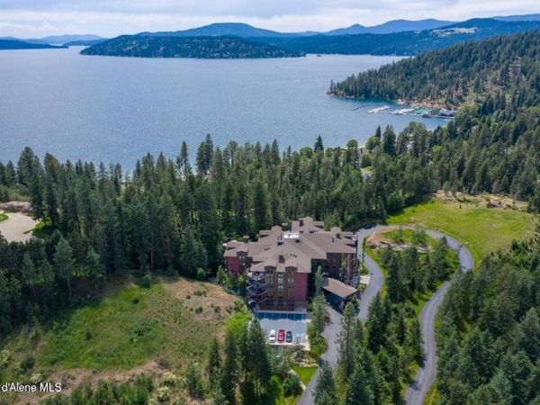 1700 E Tower Pointe Dr, Unit #305, Coeur d'Alene, ID 83814