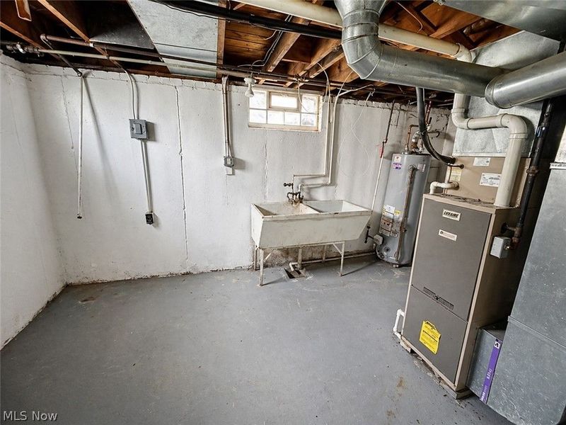 1437 E 252nd Street , Euclid, OH 44117 Photo 16