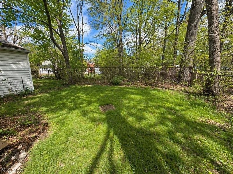 1437 E 252nd Street , Euclid, OH 44117 Photo 19