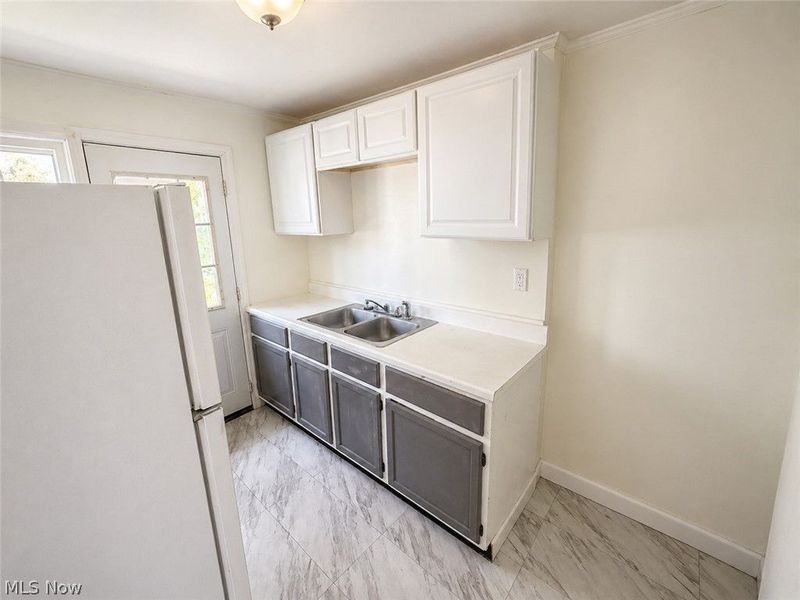 1437 E 252nd Street , Euclid, OH 44117 Photo 7