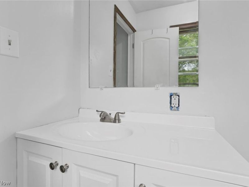 111 Greenbrier Drive, Byesville, OH 43723 Photo 32