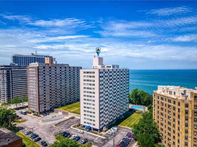 12520 Edgewater Drive, Unit 1009, Lakewood, OH 44107 Photo 1