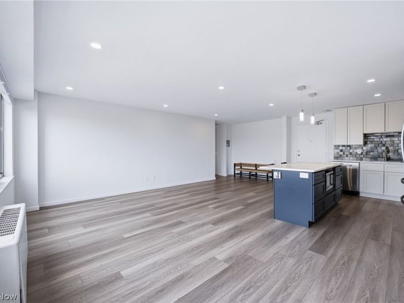 12520 Edgewater Drive , Unit 1009, Lakewood, OH 44107 Photo 10