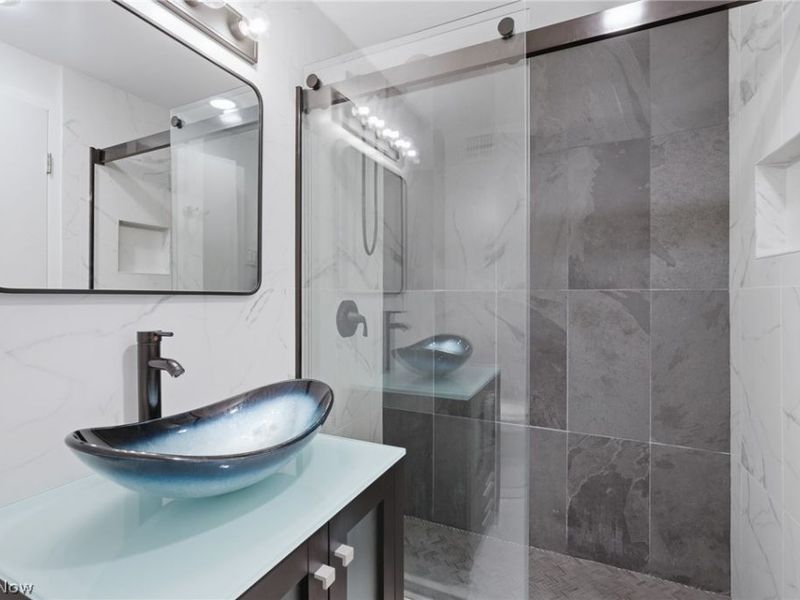 12520 Edgewater Drive, Unit 1009, Lakewood, OH 44107 Photo 24