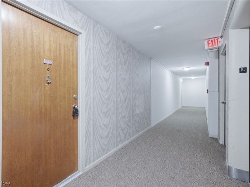 12520 Edgewater Drive , Unit 1009, Lakewood, OH 44107 Photo 6