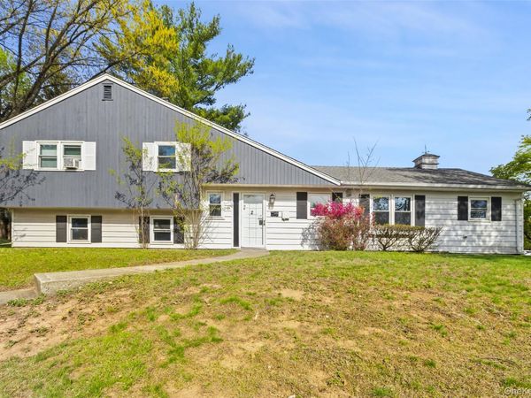 2 Larch Court , West Nyack, NY 10994