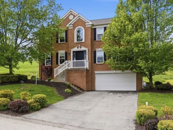 302 Davinci Ct, Rostraver Twp, PA 15012