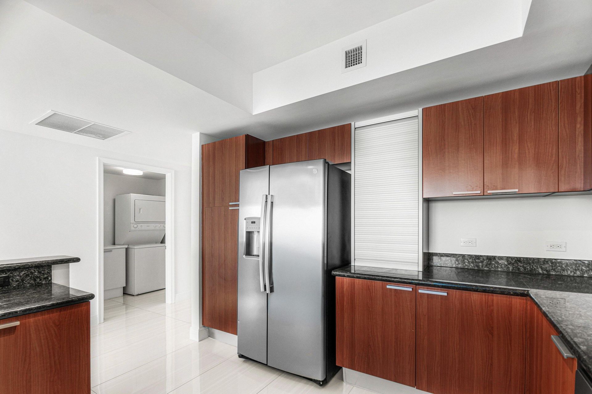 2650 Lake Shore Drive, Unit 1005, Riviera Beach, FL 33404 Photo