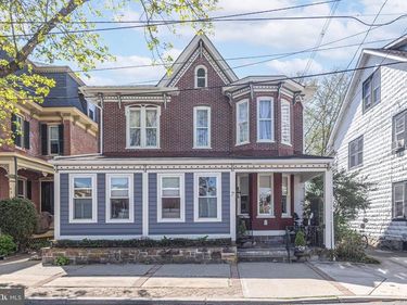 7 YORK STREET, LAMBERTVILLE, NJ 08530