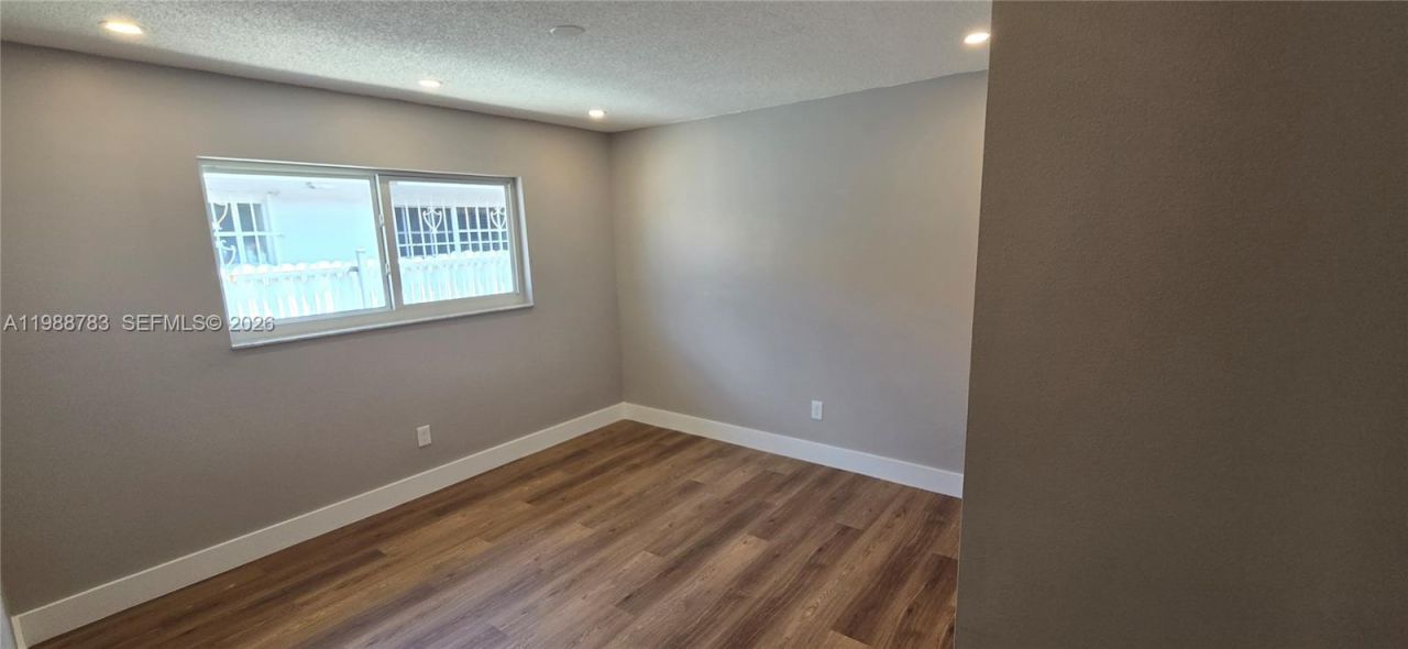 191 NW 60th Ave , Miami, FL 33126 Photo