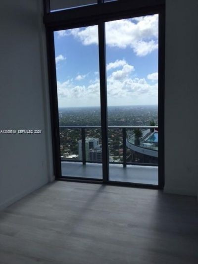 45 SW 9th St , Unit 4906, Miami, FL 33130 Photo
