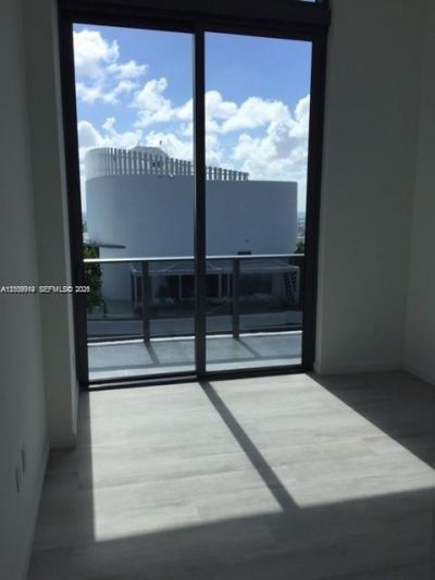45 SW 9th St , Unit 4906, Miami, FL 33130 Photo