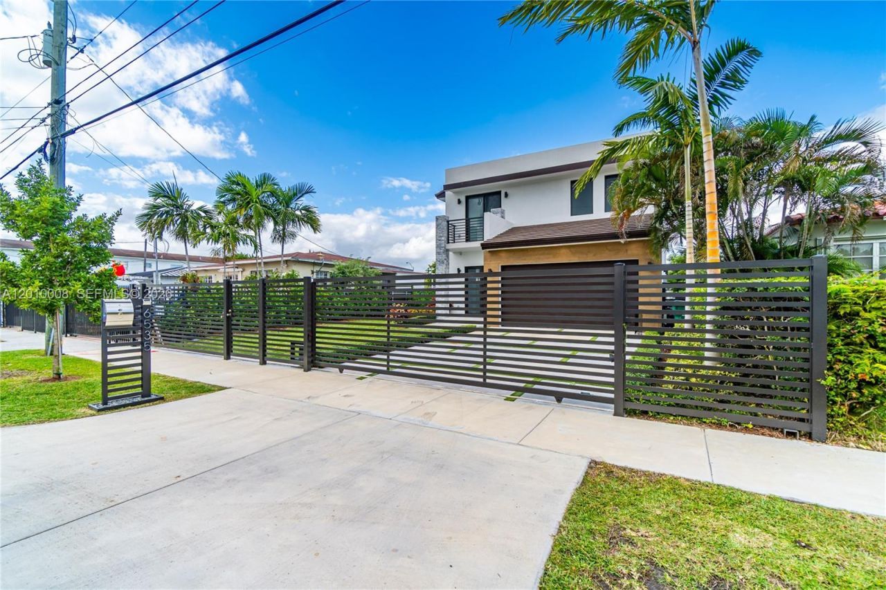 6535 SW 26th St , Miami, FL 33155 Photo