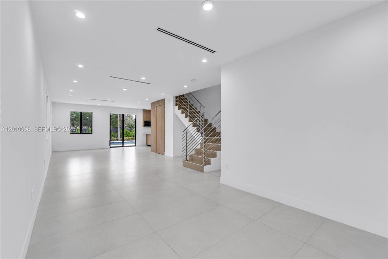 6535 SW 26th St , Miami, FL 33155 Photo