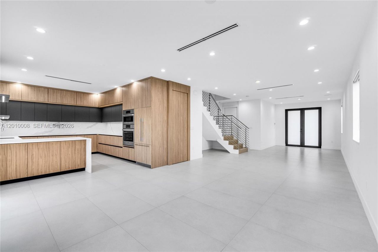 6535 SW 26th St , Miami, FL 33155 Photo