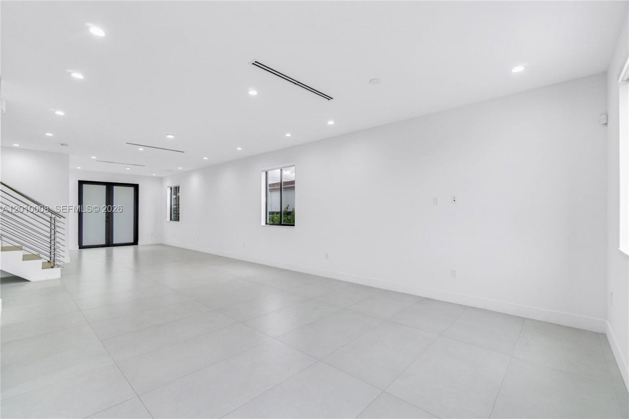 6535 SW 26th St , Miami, FL 33155 Photo