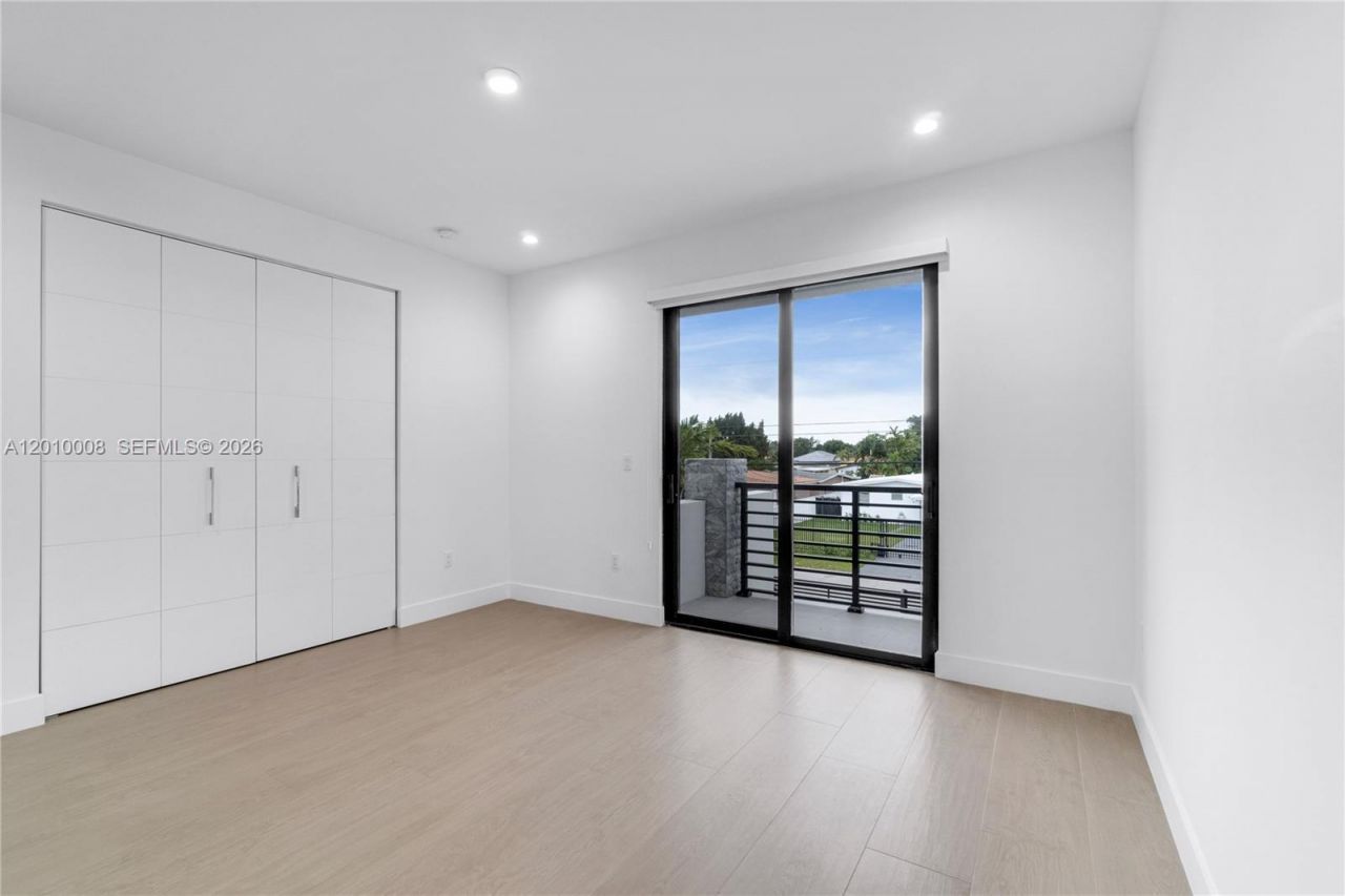 6535 SW 26th St , Miami, FL 33155 Photo