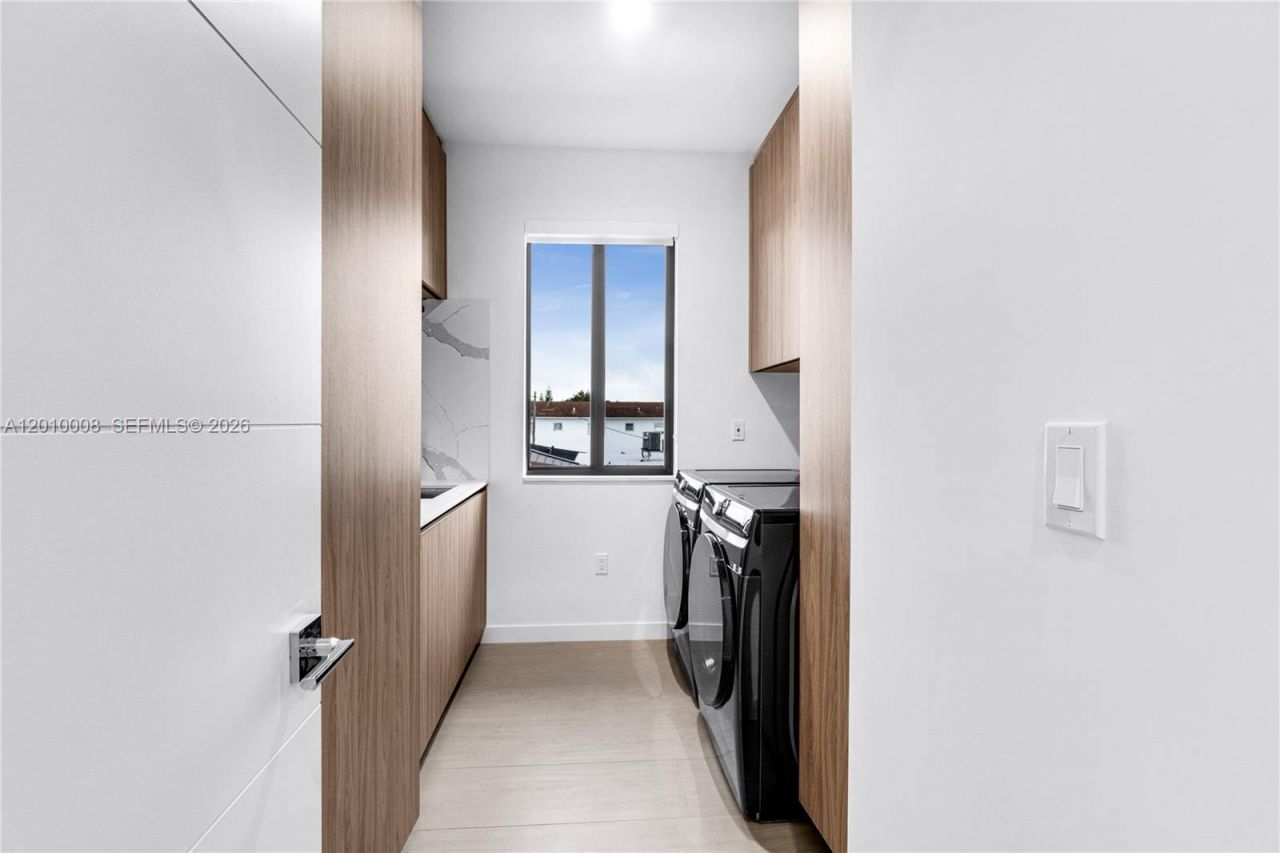 6535 SW 26th St , Miami, FL 33155 Photo