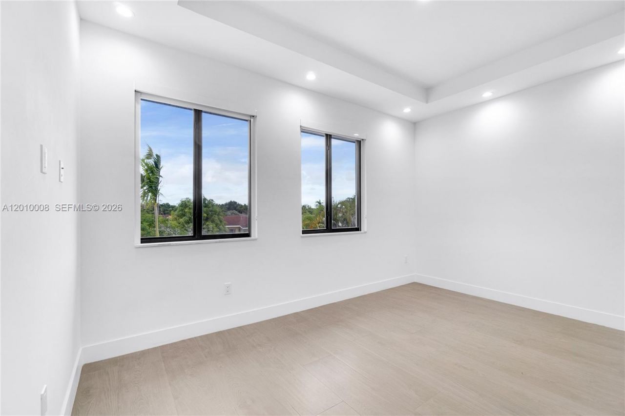 6535 SW 26th St , Miami, FL 33155 Photo