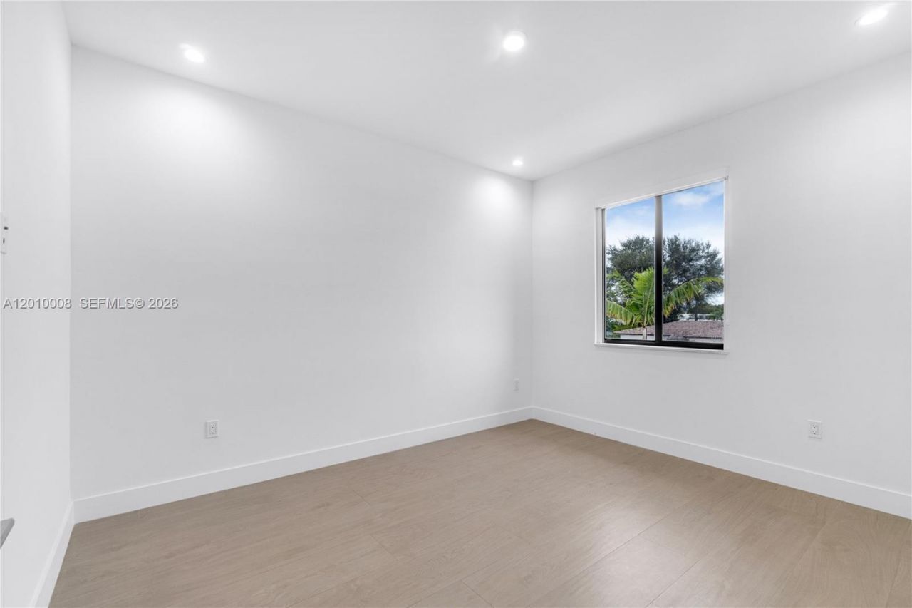 6535 SW 26th St , Miami, FL 33155 Photo