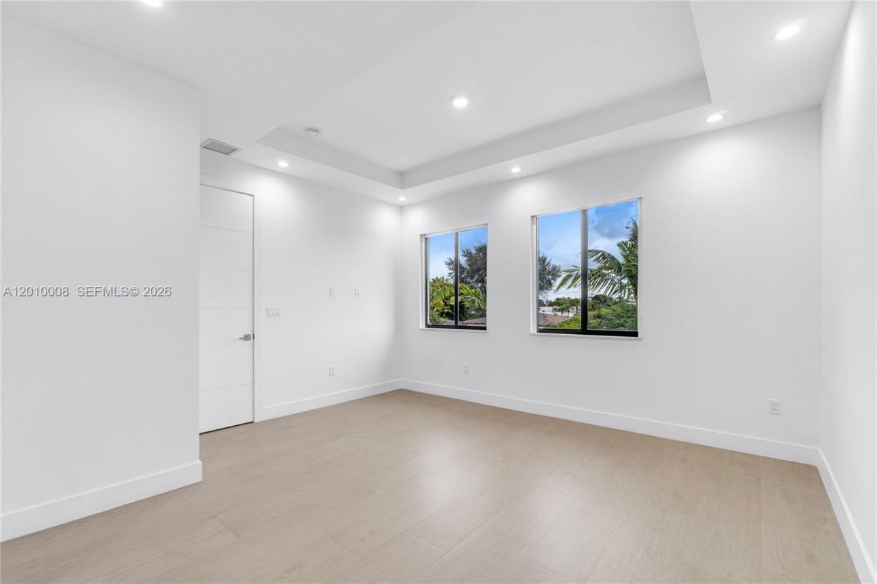 6535 SW 26th St , Miami, FL 33155 Photo