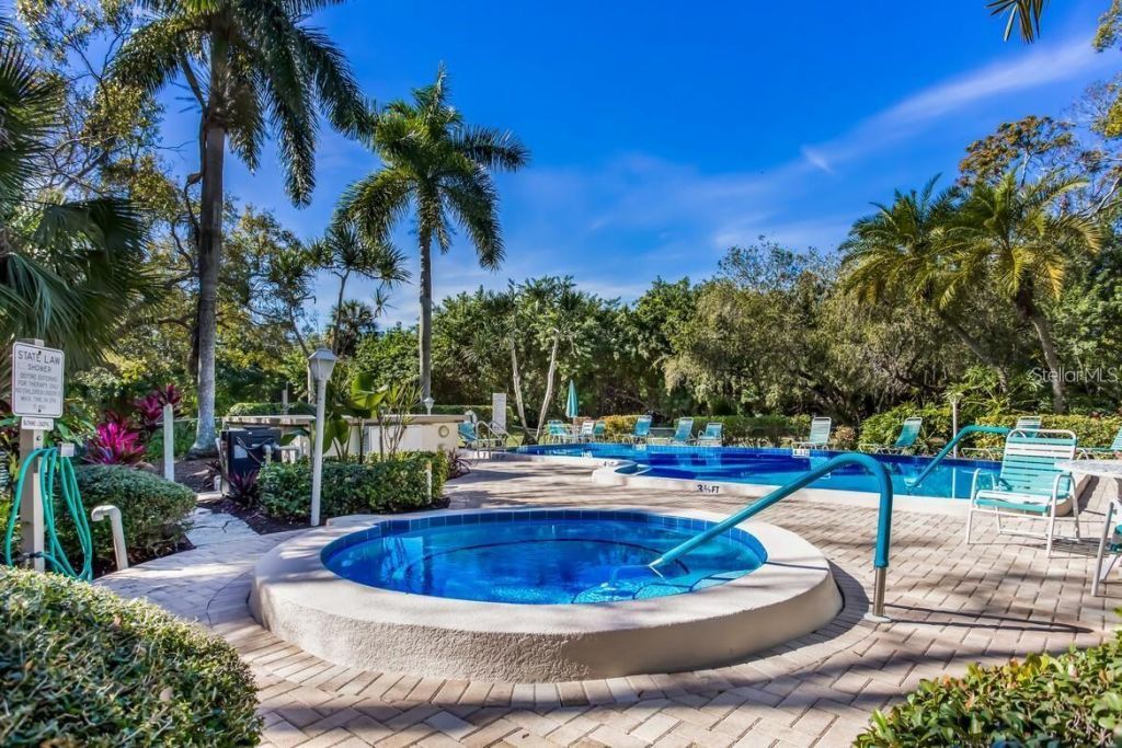 135 Wild Palm Drive , Bradenton, FL 34210 Photo